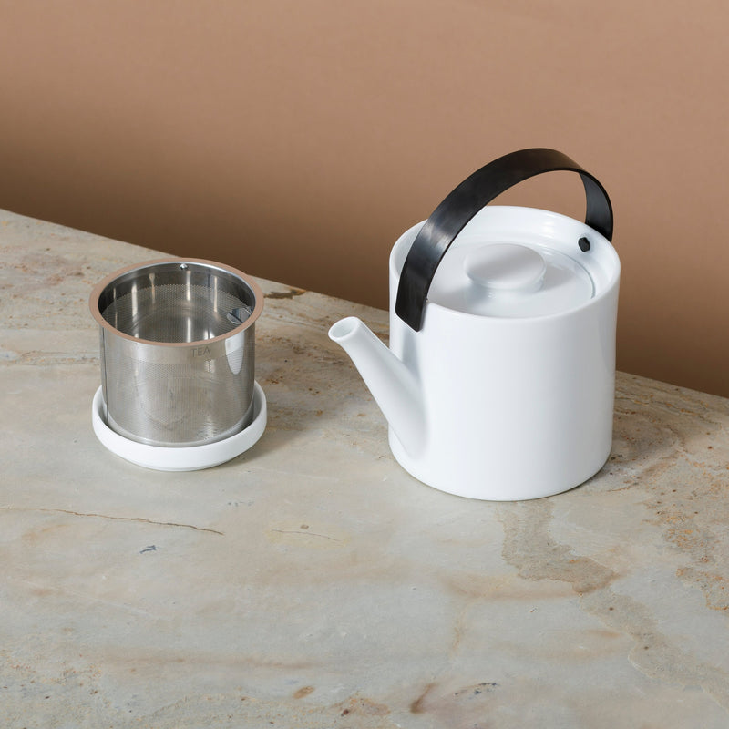 P & T Porcelain Teapot white | CP: 6 Units